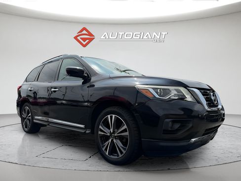 Used 2020 Nissan Pathfinder Platinum FWD image 10