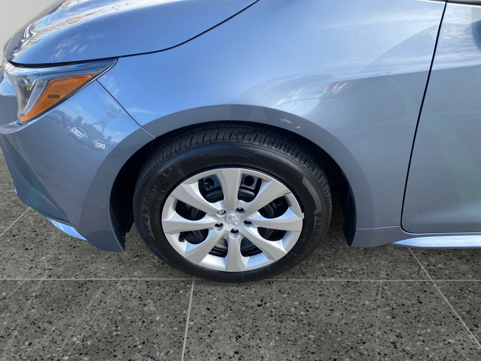Used 2025 Toyota Corolla LE FWD image 14