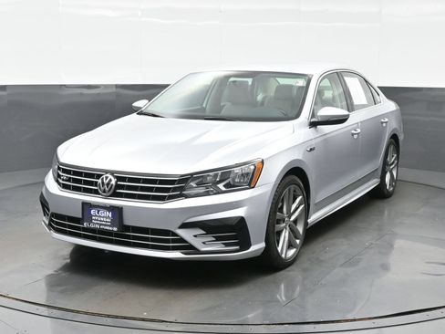 Used 2017 Volkswagen Passat 1.8T R-Line FWD image 1