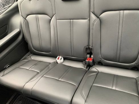 New 2026 Jeep Grand Wagoneer 4WD w/ Premium Group I image 13