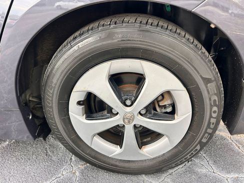 Used 2014 Toyota Prius One image 29
