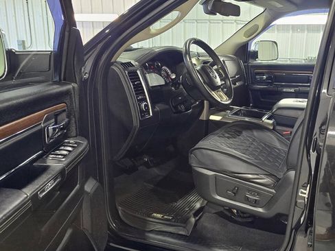 Used 2015 RAM 2500 Laramie w/ Protection Group image 7