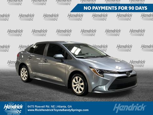 Certified 2025 Toyota Corolla LE FWD image 1