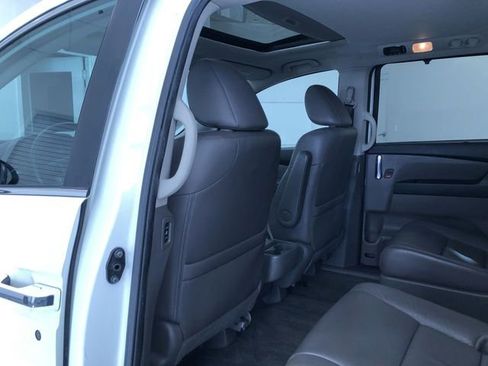 Used 2014 Honda Odyssey EX-L image 17