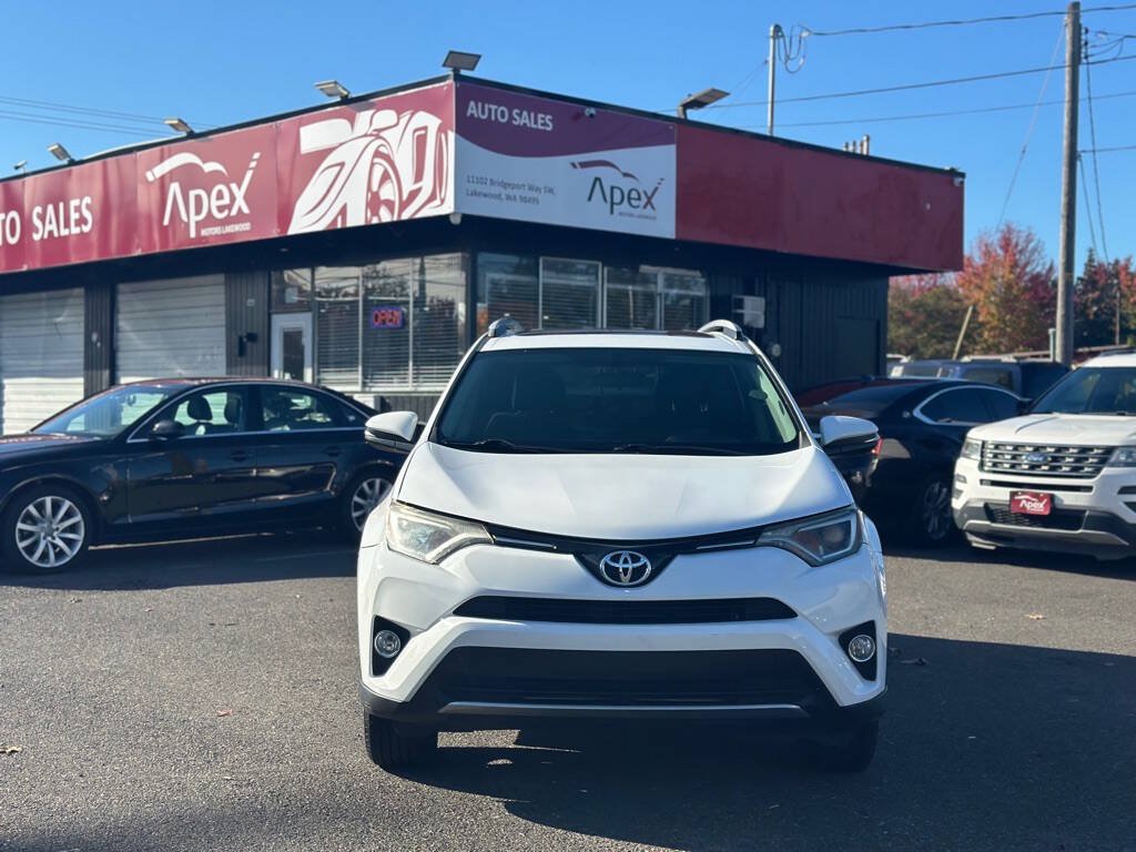 Used 2016 Toyota RAV4 XLE FWD image 2