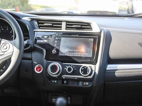 Used 2018 Honda Fit EX image 17