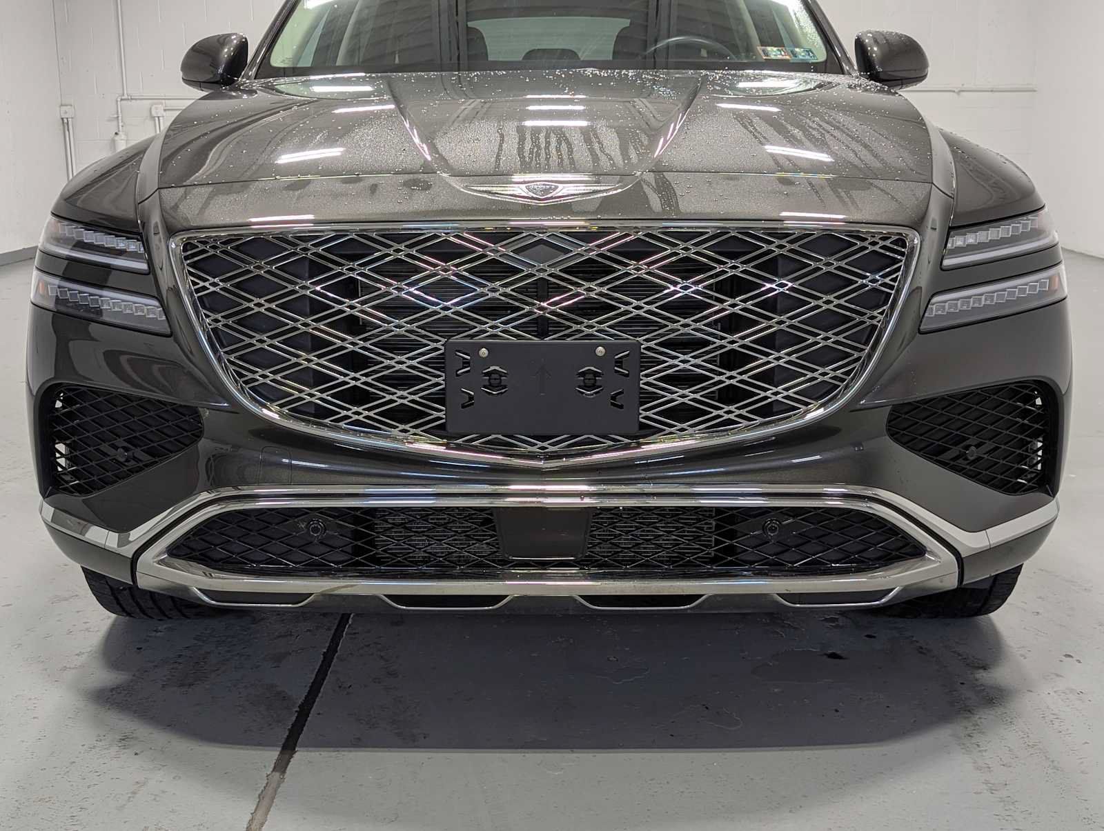 Used 2025 Genesis GV80 2.5T Standard AWD/4WD image 2