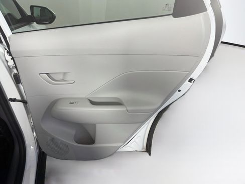 Used 2025 Hyundai Kona SEL FWD image 29
