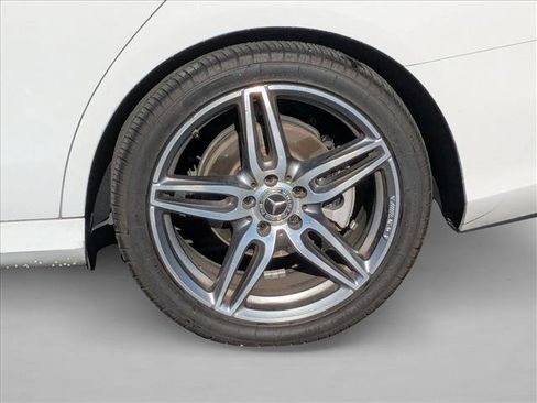 Used 2019 Mercedes-Benz E 300 image 23