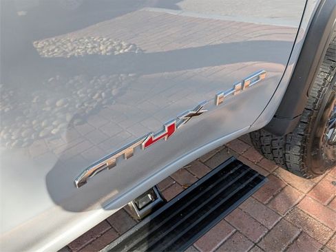 Used 2024 GMC Sierra 2500 AT4X image 19