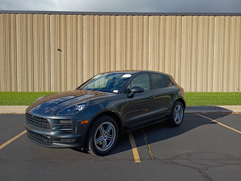 Certified 2021 Porsche Macan AWD/4WD image 1