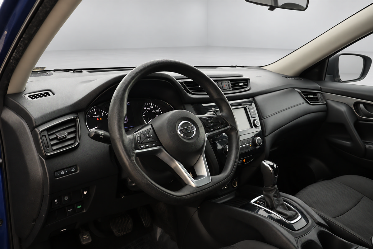 Used 2020 Nissan Rogue S FWD image 26