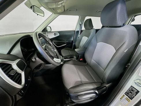 Certified 2021 Kia Soul LX FWD image 26