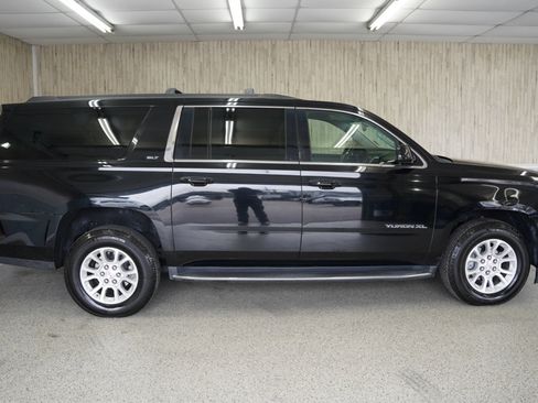 Used 2019 GMC Yukon XL SLT image 6