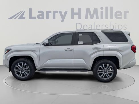 New 2026 Toyota 4Runner Limited AWD/4WD image 2