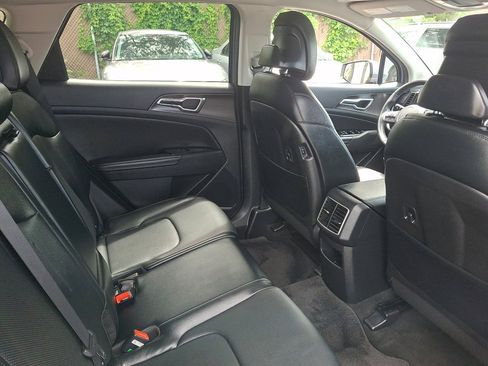Used 2023 Kia Sportage EX FWD image 17