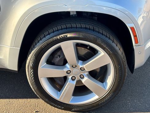 Used 2022 Land Rover Defender 110 XS Edition image 10