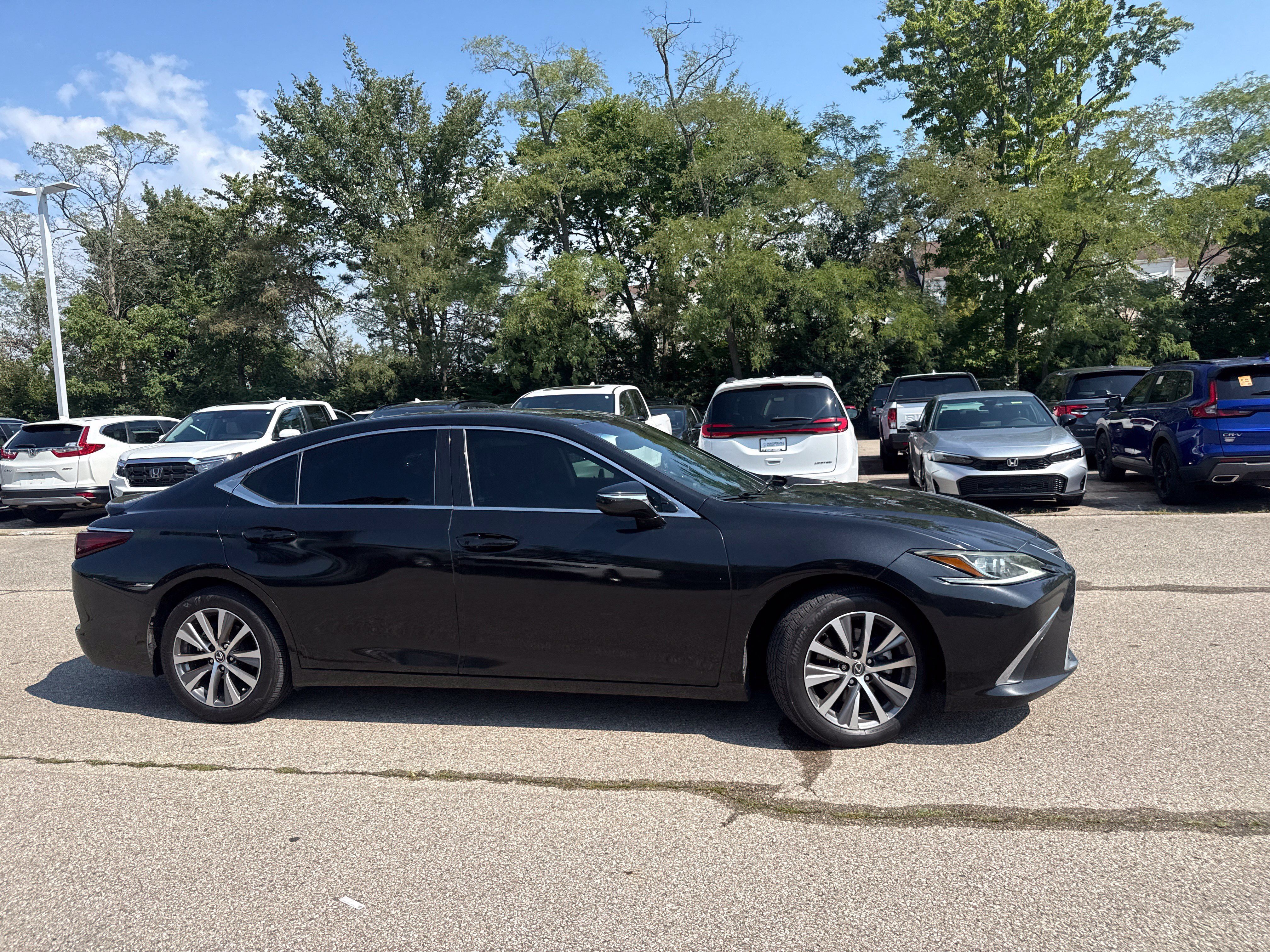 Used 2019 Lexus ES 350 w/ Premium Package FWD image 30