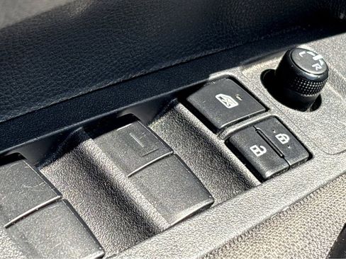 Used 2024 Toyota Corolla LE FWD image 26