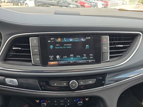 Used 2018 Buick Enclave Essence w/ Trailering Package AWD/4WD image 16
