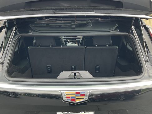 Used 2024 Cadillac Escalade ESV Premium Luxury image 55