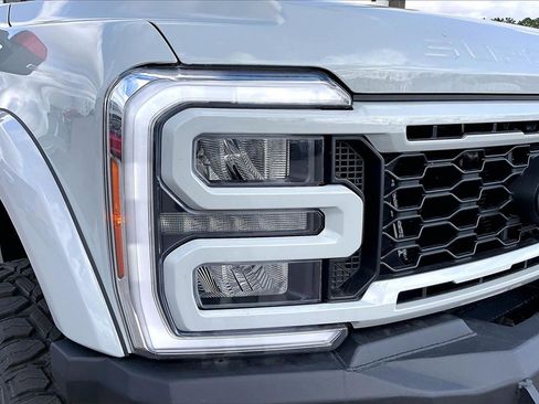 New 2025 Ford F250 Lariat w/ Lariat Ultimate Package image 16