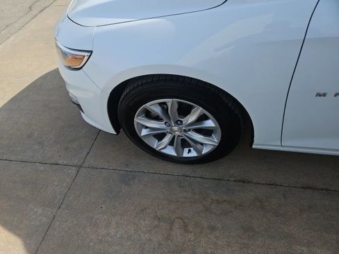 Used 2024 Chevrolet Malibu LT image 12