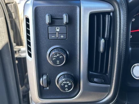 Used 2015 GMC Sierra 1500 SLT w/ SLT Crew Cab Value Package AWD/4WD image 24