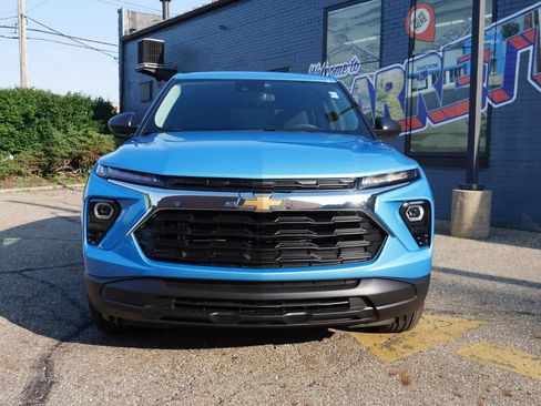 New 2026 Chevrolet TrailBlazer LS w/ LS Convenience Package AWD/4WD image 2