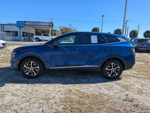 Used 2024 Kia Sportage EX image 7