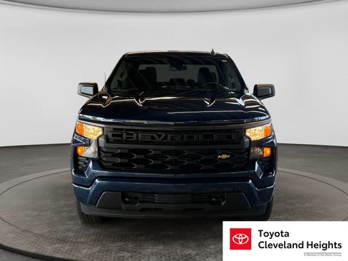 Used 2022 Chevrolet Silverado 1500 Custom AWD/4WD image 2