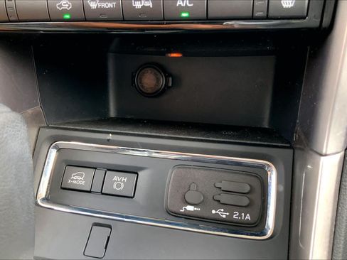 Used 2020 Subaru Ascent Premium w/ Sport Package AWD/4WD image 29