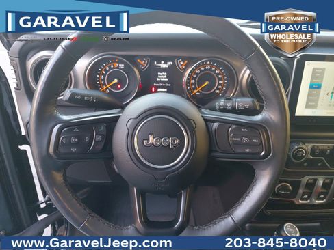 Used 2019 Jeep Wrangler Sport S image 4