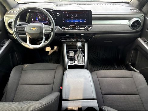 Used 2023 Chevrolet Colorado LT w/ LT Convenience Package II image 4