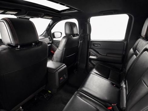 Used 2024 Nissan Frontier PRO-4X w/ Pro Premium Package AWD/4WD image 21