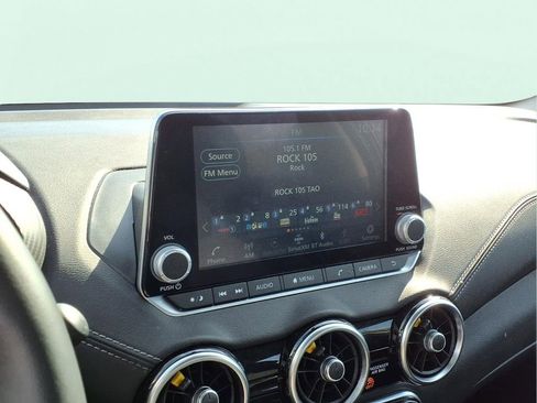 Used 2025 Nissan Sentra SV w/ All-Weather Package image 9