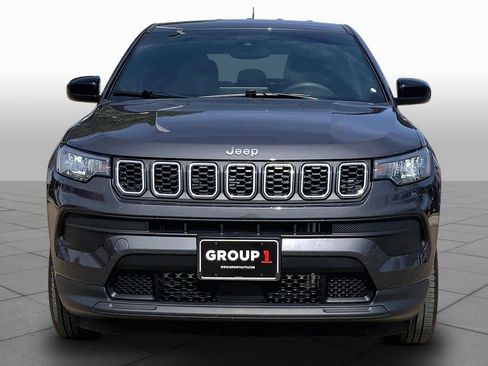Used 2024 Jeep Compass Sport AWD/4WD image 4