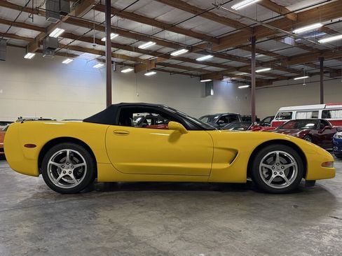 Used 2002 Chevrolet Corvette Convertible w/ Preferred Equipment Group2 RWD image 8