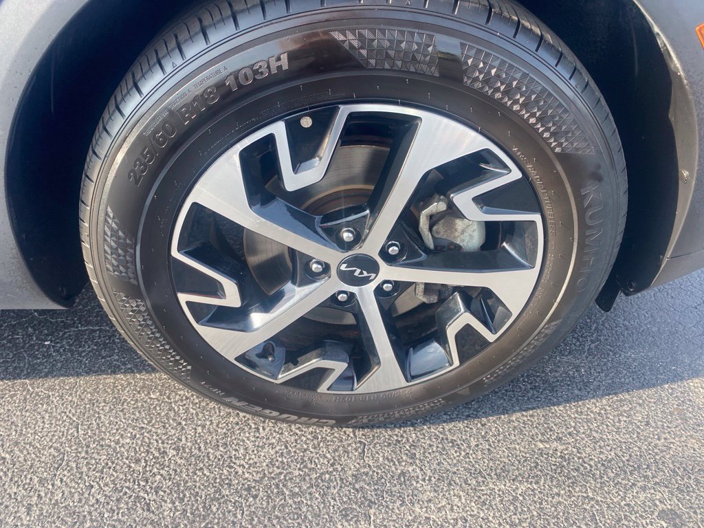 Used 2024 Kia Sportage EX FWD image 26