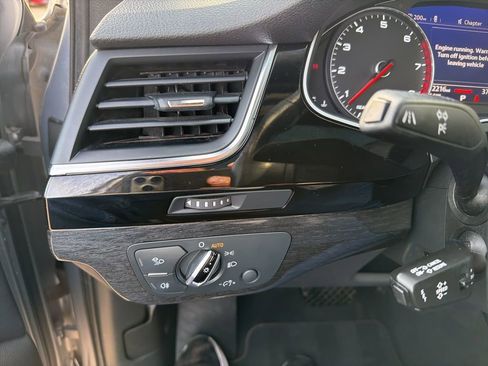 Used 2018 Audi Q7 3.0T Premium Plus image 28