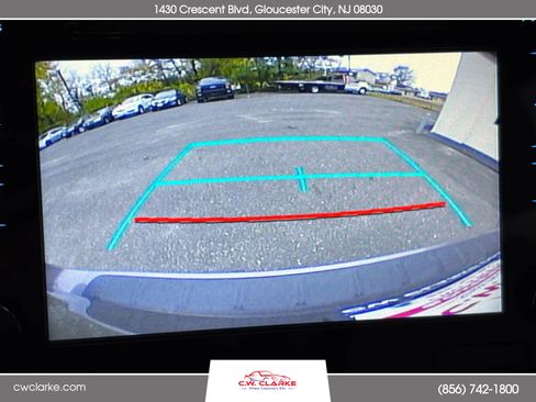 Used 2015 Toyota Sienna XLE image 22