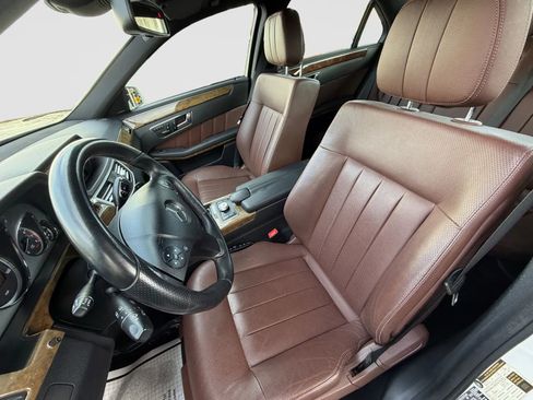 Used 2011 Mercedes-Benz E 550 4MATIC Sedan image 13