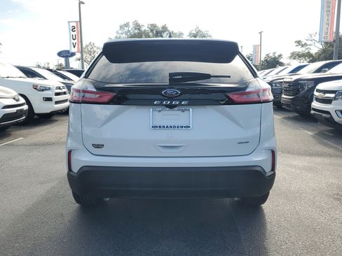 Used 2024 Ford Edge SE image 7