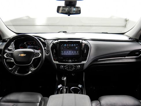 Used 2018 Chevrolet Traverse LT FWD image 17