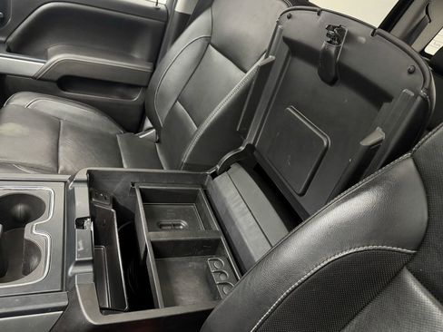 Used 2017 Chevrolet Silverado 3500 LTZ image 29