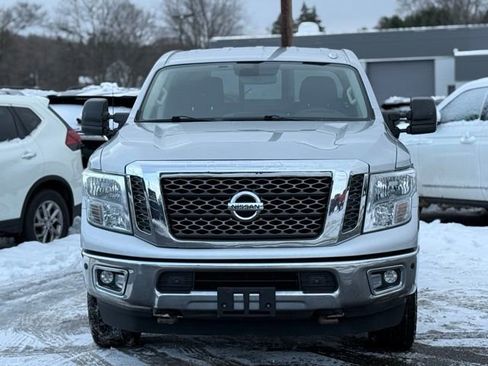 Used 2016 Nissan Titan XD image 33