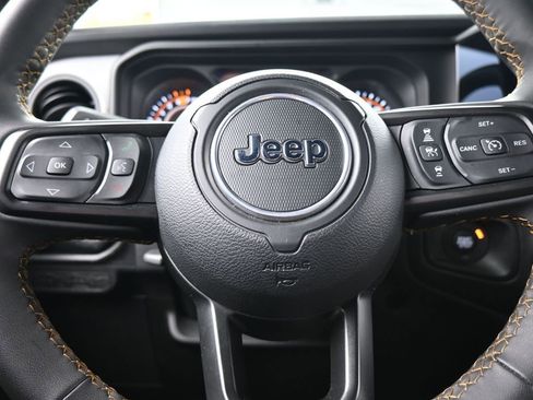 Used 2024 Jeep Wrangler Sport S image 24