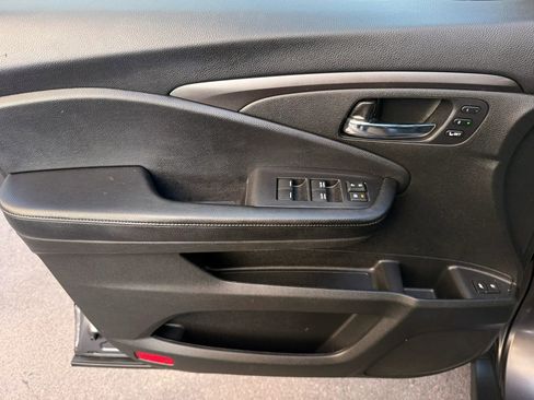 Used 2019 Honda Pilot EX-L image 14