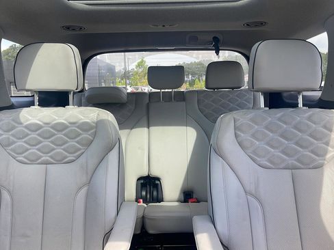 Used 2022 Hyundai Palisade Limited FWD image 19