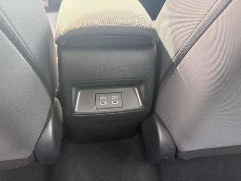 Used 2023 Toyota Corolla LE FWD image 14